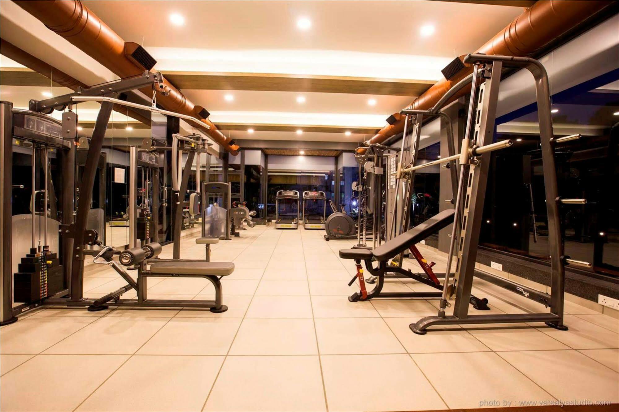 Vits Shalimar, Ankleshwar Otel Dış mekan fotoğraf